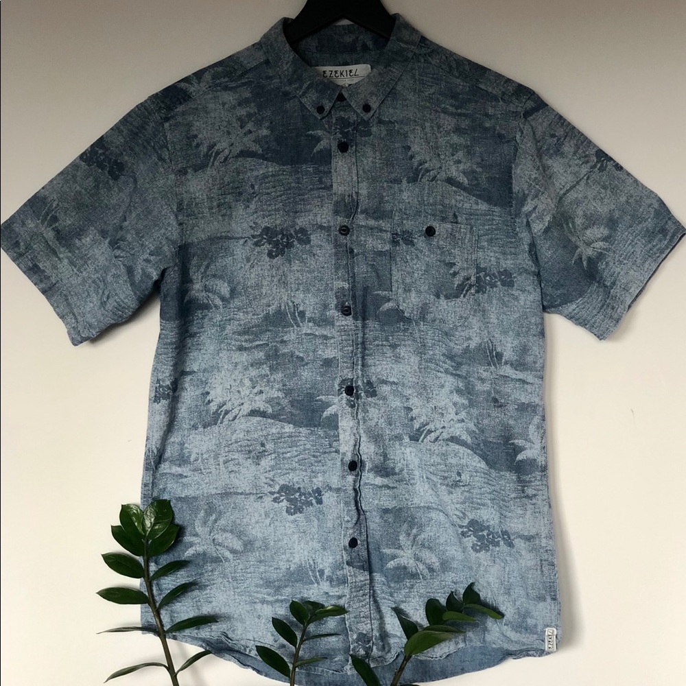 Ezekiel Men’s “Tropicool” Collared Button Down